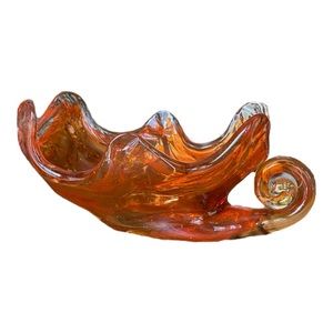 Vintage Murano style seeded art glass dish scalloped edge. orange 7” x 5” x 3”